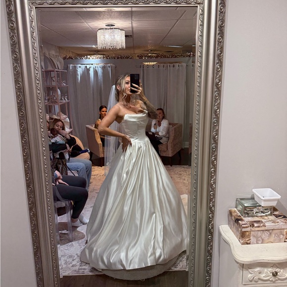 casblanca Dresses & Skirts - Elegant White Satin Strapless Wedding Ball Gown